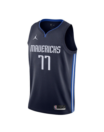 Jordan Kids NBA Mavericks Doncic #77 Statement Edition Swingman