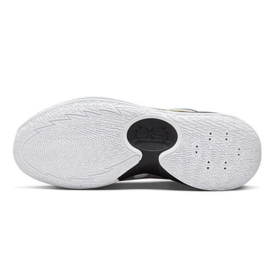 Kyrie low boys on sale
