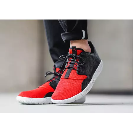 Jordan Eclipse "Legendary" (018/negro/rojo)