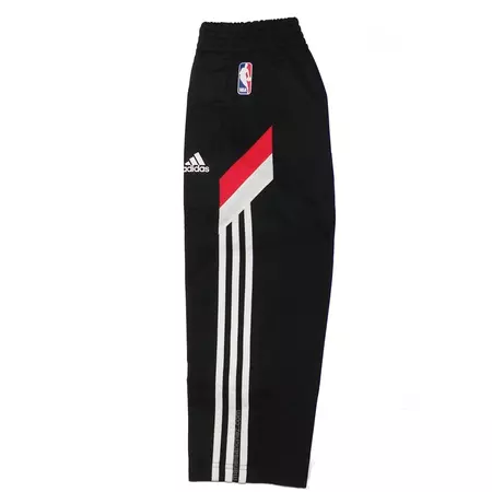 Adidas Pantalón Niño NBA Bulls Winter Hoops (negro/rojo/blanco)