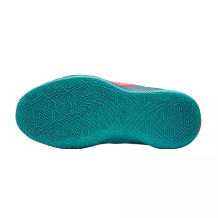 Giannis Freak 6 "Liam and Maverick"