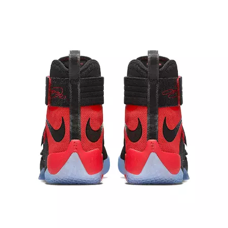LeBron Soldier 10 SFG "Chicago Night" (006/black/black/red)