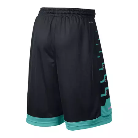 LeBron Driven Short (011/negro/esmeralda)