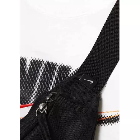 Nike Sportswear Heritage (010)