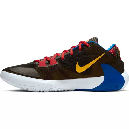 Zoom Freak 1 Antetokounmpo 'Employee of the Month'