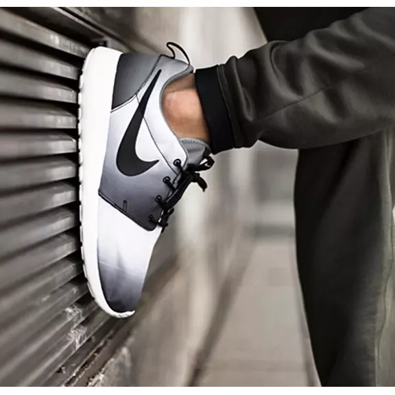 Nike Roshe One Print "Eclipse" (015/negro/blanco/gris)