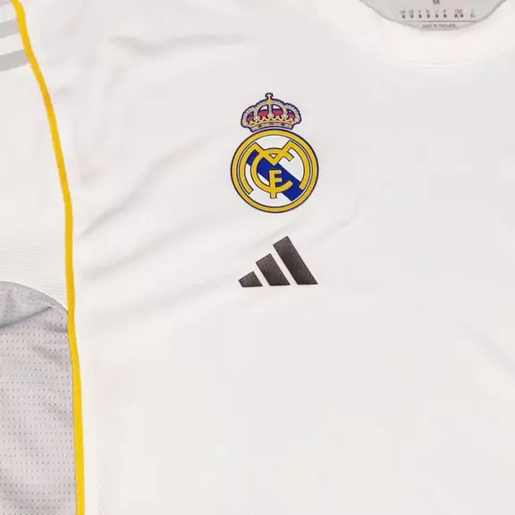 Cubre Camiseta Adidas Real Madrid Basket 2025-26