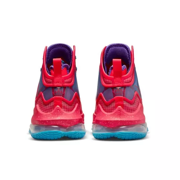 Lebron 19 "Siren Red"