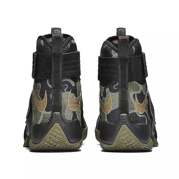 LeBron Soldier 10 SFG "Gold Snake" (022/black/bamboo)