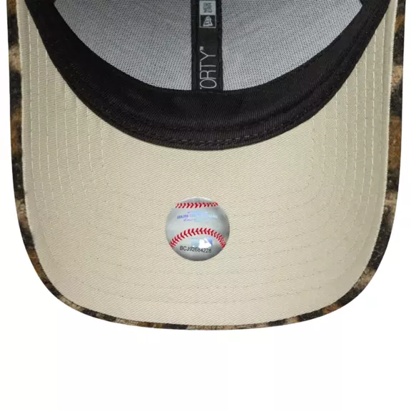 New Era Wmns MLB NY Yankees Cosy Animal Leopard 9FORTY Adjustable Cap
