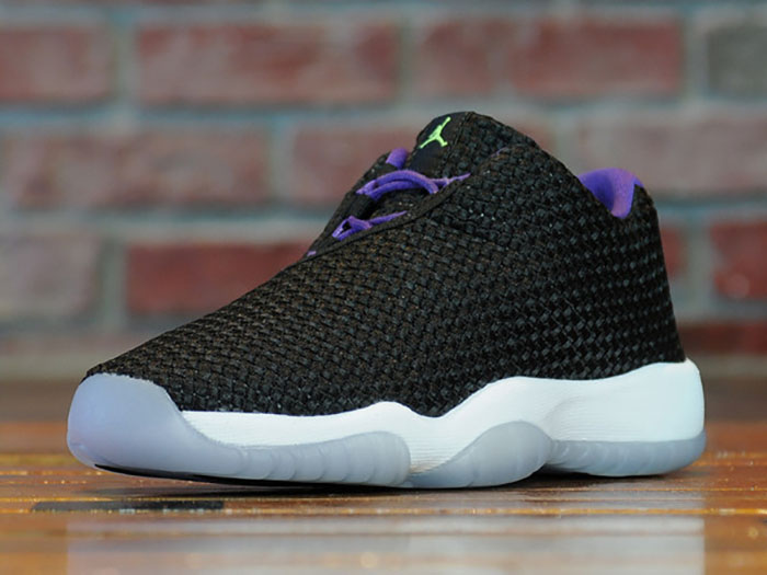 jordan future violet