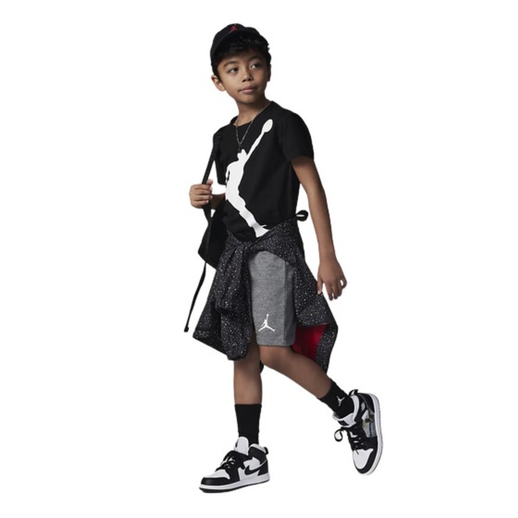 Ajouter au panier Jordan Infants Jumpman Jumbo Tee Short Set "Carbon-Black" Jordan Infants Jumpman Jumbo Tee Short Set "Carbon-Black"