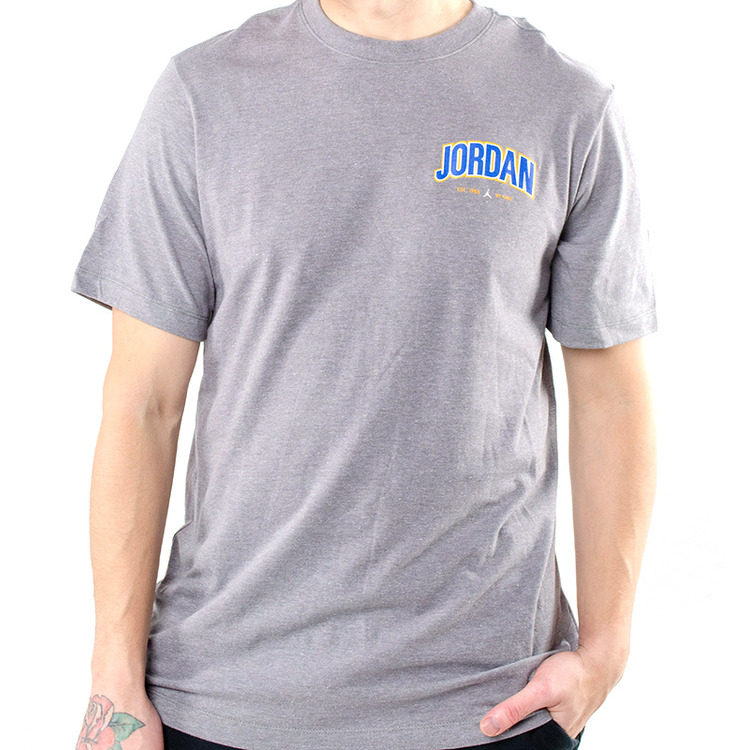 Ajouter au panier Jordan Jumpman Graphic Short-Sleeve T-Shirt Jordan Jumpman Graphic Short-Sleeve T-Shirt