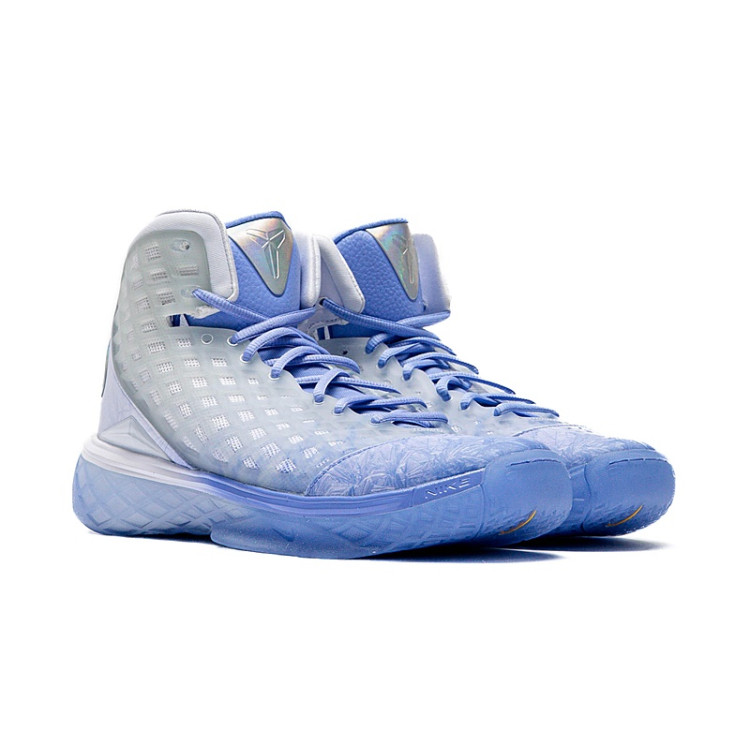 Kobe 3 Protro "Christmas"