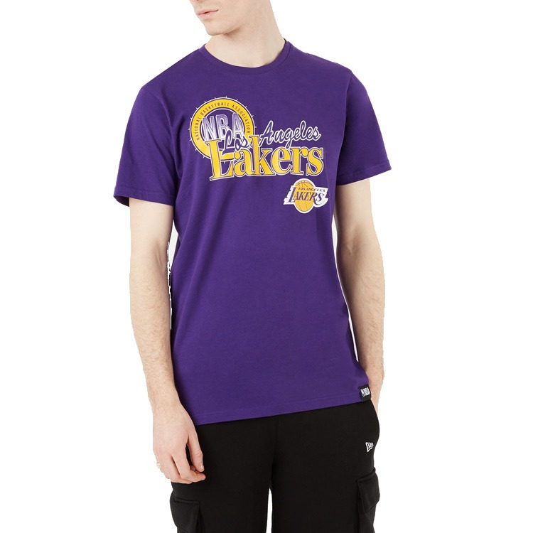 Ajouter au panier New Era NBA L.A Lakers Throwback Graphic T-Shirt New Era NBA L.A Lakers Throwback Graphic T-Shirt