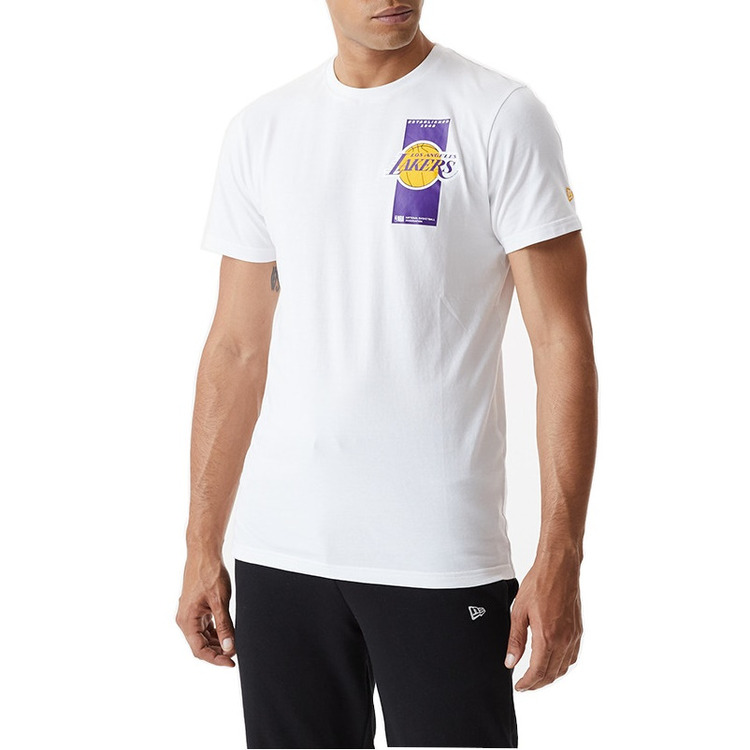 Ajouter au panier New Era NBA Los Angeles Lakers Repeat Back Logo Tee New Era NBA Los Angeles Lakers Repeat Back Logo Tee