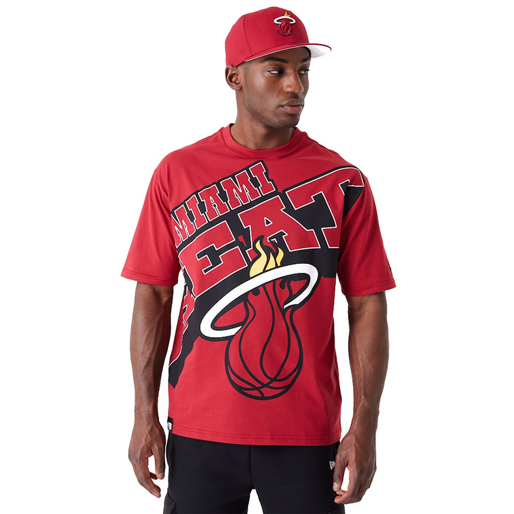 Ajouter au panier New Era NBA Miami Heat Large Wordmark Oversized T-Shirt New Era NBA Miami Heat Large Wordmark Oversized T-Shirt