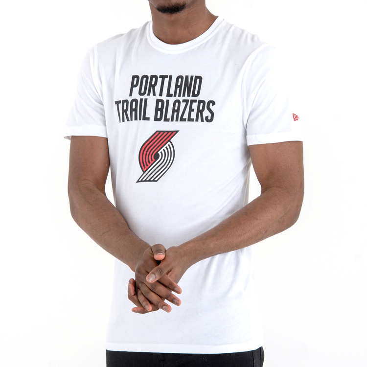 Ajouter au panier New Era NBA Team Logo Portland Trail Blazers Tee New Era NBA Team Logo Portland Trail Blazers Tee