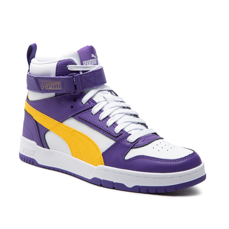 lakers pumas