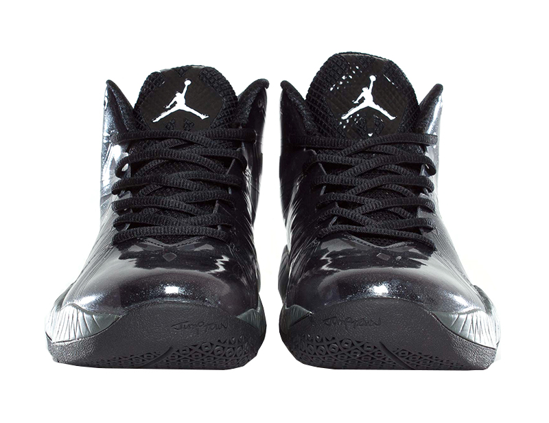 Air Jordan 2012 Lite (001/negro brillo/blanco/negro)