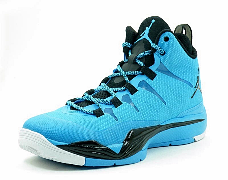 jordan blanco con azul