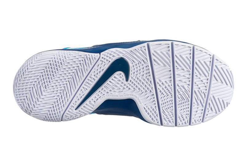 nike team hustle d8 blue